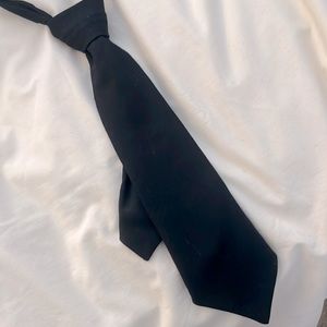 $5 in bundle- black necktie
